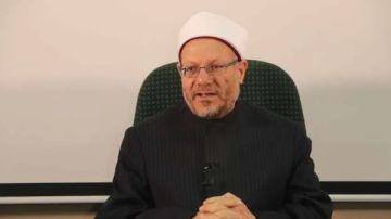 المفتي السابق يحذر من تصدر غير المؤهلين للحديث في القضايا العقدية عبر وسائل التواصل المفتي السابق يحذر من تصدر غير المؤهلين للحديث في القضايا العقدية عبر وسائل التواصل