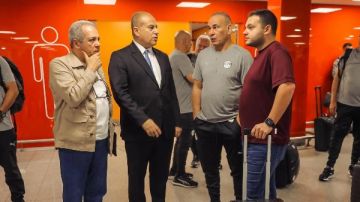 بعثة منتخب مصر تصل المغرب لمواجهة جيبوتي في تصفيات كأس العالم.. صور بعثة منتخب مصر تصل المغرب لمواجهة جيبوتي في تصفيات كأس العالم.. صور