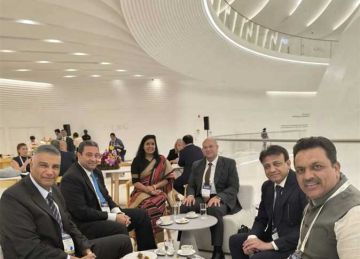 على هامش قمة آسيا والمحيط الهادي.. محافظ أسوان يلتقى عددا من وفود الدول لعرض الفرص الإستثمارية