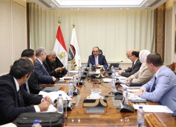 قطاع الأعمال العام تبحث مع طلعت مصطفى تعزيز التعاون في المشروعات السياحية والفندقية قطاع الأعمال العام تبحث مع طلعت مصطفى تعزيز التعاون في المشروعات السياحية والفندقية