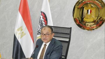 وزير قطاع الأعمال: إعادة تشغيل مصنع بلوكات الأنود خطوة لدعم الصناعة الوطنية