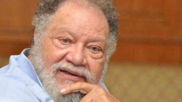 يحيى الفخراني: العلاقة الإنسانية بين المخرج والممثل ضرورية لنجاح أي عمل