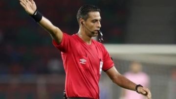 أمين عمر حكما للقاء الأهلي وكهرباء الإسماعيلية في الدوري أمين عمر حكما للقاء الأهلي وكهرباء الإسماعيلية في الدوري