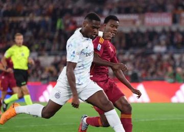 الصراع يشتعل.. الإنتر يصعق روما في الأولمبيكو ويخطف صدارة الدوري الإيطالي (فيديو) الصراع يشتعل.. الإنتر يصعق روما في الأولمبيكو ويخطف صدارة الدوري الإيطالي (فيديو)