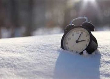 باق 20 يوما.. موعد تطبيق التوقيت الشتوي 2025 وتأخير الساعة