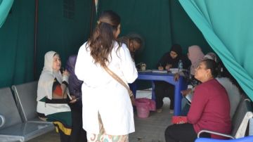 جامعة أسيوط تواصل فعاليات حملة الكشف المبكر عن سرطان الثدي بالمجان جامعة أسيوط تواصل فعاليات حملة الكشف المبكر عن سرطان الثدي بالمجان