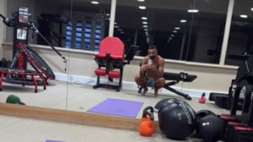 أول ظهور لـ محمد صلاح على مواقع التواصل بعد الاختفاء أول ظهور لـ محمد صلاح على مواقع التواصل بعد الاختفاء