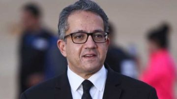 سفير سلطنة عمان بالقاهرة يهنئ مصر بمناسبة الفوز بمنصب مدير عام اليونسكو سفير سلطنة عمان بالقاهرة يهنئ مصر بمناسبة الفوز بمنصب مدير عام اليونسكو