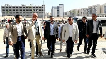 وزير الإسكان يتفقد مشروع سكن لكل المصريين والطرق والمحاور بالعبور الجديدة وزير الإسكان يتفقد مشروع سكن لكل المصريين والطرق والمحاور بالعبور الجديدة