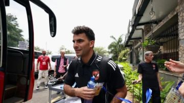 الأهلي يصل استاد بوجامبورا لخوض مباراة إيجل نوار في دوري الأبطال