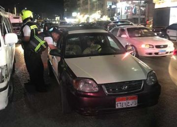 حملات مرورية مكثفة لضبط سيارات التاكسي غير الملتزمة في الدقهلية حملات مرورية مكثفة لضبط سيارات التاكسي غير الملتزمة في الدقهلية