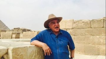 زاهي حواس يكشف سرا لأول مرة عن سبب وفاة توت عنخ آمون .. فيديو