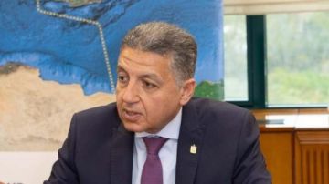 سفير مصر باليونان: بث مباشر لافتتاح المتحف المصري الكبير من داخل متحف الأكروبوليس بأثينا