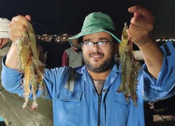 علوم بحار الإسكندرية يبدأ موسم حصاد الجمبري المزروع على مياه الآبار المالحة بمحطة المكس (صور)  علوم بحار الإسكندرية يبدأ موسم حصاد الجمبري المزروع على مياه الآبار المالحة بمحطة المكس (صور)