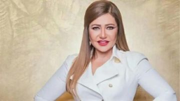 ليلى علوي تخطف الأنظار بالمشجر في الجونة.. شاهد ليلى علوي تخطف الأنظار بالمشجر في الجونة.. شاهد