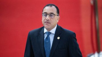 مدبولي: الرئيس السيسي كان صمام أمان مصر في التصدي لمحاولات تهجير أهل غزة مدبولي: الرئيس السيسي كان صمام أمان مصر في التصدي لمحاولات تهجير أهل غزة