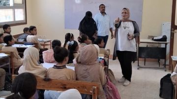 مدير تعليم مطروح تتابع تطبيق نظام الفترة الواحدة بمدرسة العبور مدير تعليم مطروح تتابع تطبيق نظام الفترة الواحدة بمدرسة العبور