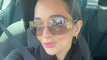 ملك زاهر تشارك جمهورها صورا صباحية