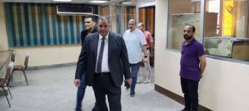 نائب محافظ القاهرة يتفقد المركز التكنولوجى بحى الزاوية الحمراء