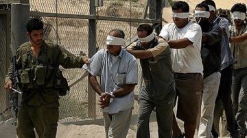 أوضاع إنسانية وصحية كارثية يعيشها الأسرى الفلسطينيين في سجن النقب.. تفاصيل