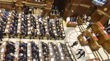 النواب الجدد يؤدون اليمين أمام مجلس الشيوخ 2025 ويؤكدون رعايتهم الكاملة لمصالح الشعب