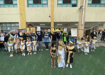 بالزي الفرعوني وأعلام مصر .. مدارس الإسكندرية تحتفل بافتتاح المتحف المصرى الكبير في طابور الصباح (صور)  بالزي الفرعوني وأعلام مصر .. مدارس الإسكندرية تحتفل بافتتاح المتحف المصرى الكبير في طابور الصباح (صور)