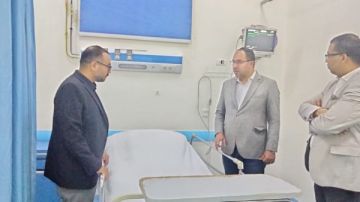 زياره مفاجئة.. رئيس المؤسسة العلاجية يتفقد المستشفي القبطي