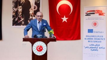 سفير أنقرة بالقاهرة: أكثر من 10 آلاف طالب مصري يدرسون في تركيا سفير أنقرة بالقاهرة: أكثر من 10 آلاف طالب مصري يدرسون في تركيا
