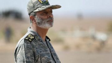 قائد الأركان الإيراني: نراقب تحركات العدو ونحن على أعلى درجات الجاهزية قائد الأركان الإيراني: نراقب تحركات العدو ونحن على أعلى درجات الجاهزية