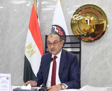 قالوا عن المتحف الكبير.. وزير قطاع الأعمال العام فى مقال لوكالة أنباء الشرق الأوسط قالوا عن المتحف الكبير.. وزير قطاع الأعمال العام فى مقال لوكالة أنباء الشرق الأوسط