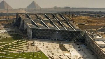 هدية مصر للعالم .. نيوزويك تبرز الافتتاح الرسمي للمتحف المصري الكبير  هدية مصر للعالم .. نيوزويك تبرز الافتتاح الرسمي للمتحف المصري الكبير