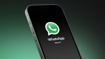 واتساب يطلق تحديثات جديدة تشمل خلفيات ذكية بتقنية الذكاء الاصطناعي واتساب يطلق تحديثات جديدة تشمل خلفيات ذكية بتقنية الذكاء الاصطناعي