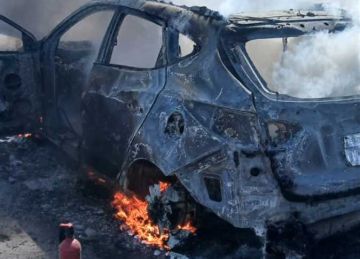 بسبب ماس كهربائي.. تفحم سيارة ملاكي بطريق الإسكندرية الصحراوي