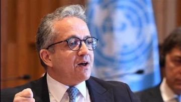 رئيس اتحاد إذاعات وتليفزيونات دول منظمة التعاون الإسلامي يهنئ الدكتور خالد العناني بتعيينه مديرا عاما لمنظمة اليونسكو رئيس اتحاد إذاعات وتليفزيونات دول منظمة التعاون الإسلامي يهنئ الدكتور خالد العناني بتعيينه مديرا عاما لمنظمة اليونسكو