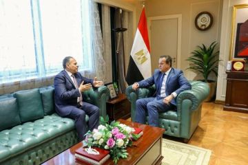 وزير الصحة يبحث مع محافظ الشرقية تسريع تنفيذ المشروعات الصحية الجديدة وزير الصحة يبحث مع محافظ الشرقية تسريع تنفيذ المشروعات الصحية الجديدة