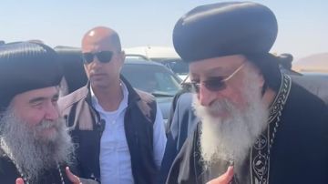 بعد زيارة رعوية استمرت 7 أيام.. البابا تواضروس يغادر محافظة أسيوط بعد زيارة رعوية استمرت 7 أيام.. البابا تواضروس يغادر محافظة أسيوط