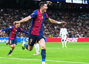 تقارير: مانشستر يونايتد يتراجع عن ضم ليفاندوفسكي تقارير: مانشستر يونايتد يتراجع عن ضم ليفاندوفسكي