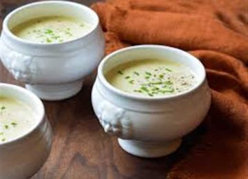  شوربة البطاطس الأصلية .. وصفة سهلة وطعم لا يقاوم (الطريقة بالخطوات)