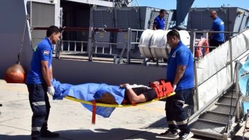 مركز البحث والإنقاذ بوزارة الدفاع ينفذ التجربة مصر 11 لمحاكاة إنقاذ ركاب سفينة