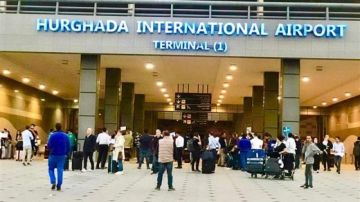 مطار الغردقة الدولي يسجل أعلى حركة تشغيل لأكثر من 53 ألف راكب خلال 24 ساعة مطار الغردقة الدولي يسجل أعلى حركة تشغيل لأكثر من 53 ألف راكب خلال 24 ساعة