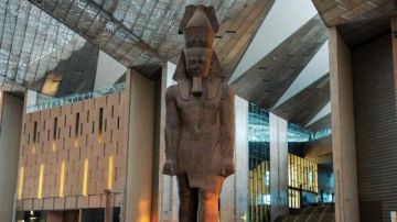 سنا بوعزارة: المتحف المصري الكبير أيقونة معمارية أهدتها مصر إلى العالم سنا بوعزارة: المتحف المصري الكبير أيقونة معمارية أهدتها مصر إلى العالم