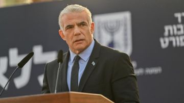 لابيد: ليس لدى نتنياهو أي عائق سياسي أمام اتمام الخطة التي بدأها ترامب لابيد: ليس لدى نتنياهو أي عائق سياسي أمام اتمام الخطة التي بدأها ترامب