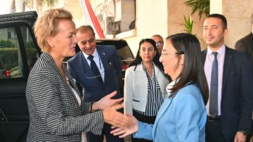 محافظ البحيرة تستقبل سفيرة الاتحاد الأوروبي.. تعاون في المشروعات الزراعية محافظ البحيرة تستقبل سفيرة الاتحاد الأوروبي.. تعاون في المشروعات الزراعية