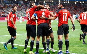 مدرب منتخب مصر المساعد يهدد بالانسحاب من كأس العرب