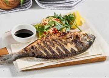 5 حيل ذكية تكشف لك السمك الطازج من المجمد