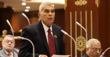 أحد المرشحين المتوقعين لرئاسة المجلس.. المستشار عصام الدين فريد يؤدى اليمين الدستورية عضوا بالشيوخ أحد المرشحين المتوقعين لرئاسة المجلس.. المستشار عصام الدين فريد يؤدى اليمين الدستورية عضوا بالشيوخ