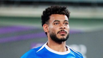 الزمالك يخاطب اتحاد الكرة لحسم موقف دونجا من المشاركة في السوبر المصري الزمالك يخاطب اتحاد الكرة لحسم موقف دونجا من المشاركة في السوبر المصري