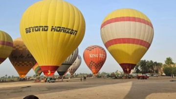 انطلاق 50 رحلة بالون طائر على متنها 1000 سائح بالأقصر