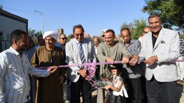 باستثمارات 6 ملايين جنيه.. محافظ قنا يفتتح مجمع مواقف قفط