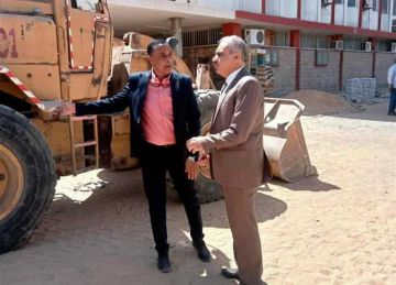 تنسيق مساحات خضراء ورصف طرق وممرات داخلية.. جامعة أسوان تراجع أعمال تطوير الحرم الجامعي تنسيق مساحات خضراء ورصف طرق وممرات داخلية.. جامعة أسوان تراجع أعمال تطوير الحرم الجامعي